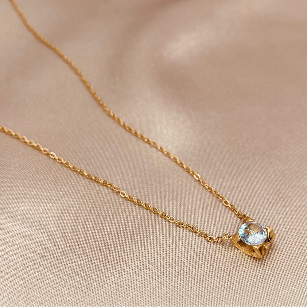 18K Gold Minimalist Round Diamond CZ Pendant Dainty Chain Necklace